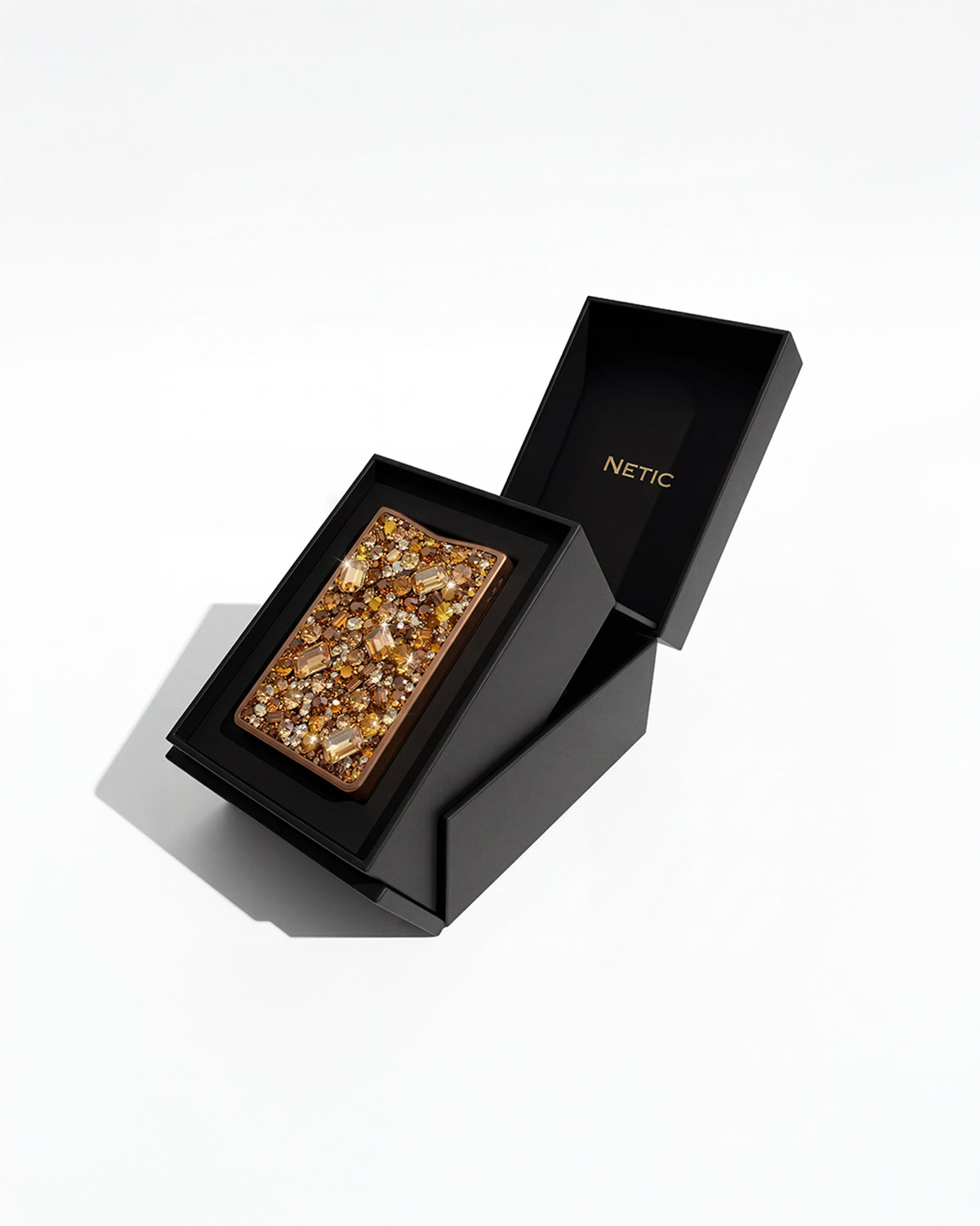 NETIC Couture Wallet presented in its jewellery box